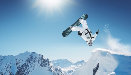 九游下载安装-国际队新星加布里埃尔·卡瓦略转会至沙特球队阿尔卡迪西亚，加布里艾尔安瓦尔