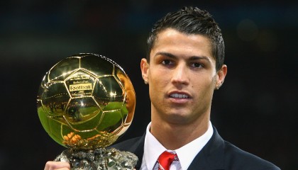 九游网页版入口-失误包袱：上海队多达20次失误，未能逆转战局！，上海队队员名单